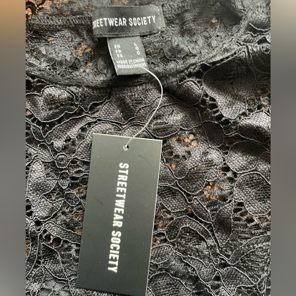 🆕 Lace High Neck Bodysuit - Picture 2 of 5